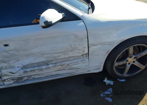 2013 Audi A4 2.0T Premium из США, поврежденный, VIN WAUAFAFL1DA177440